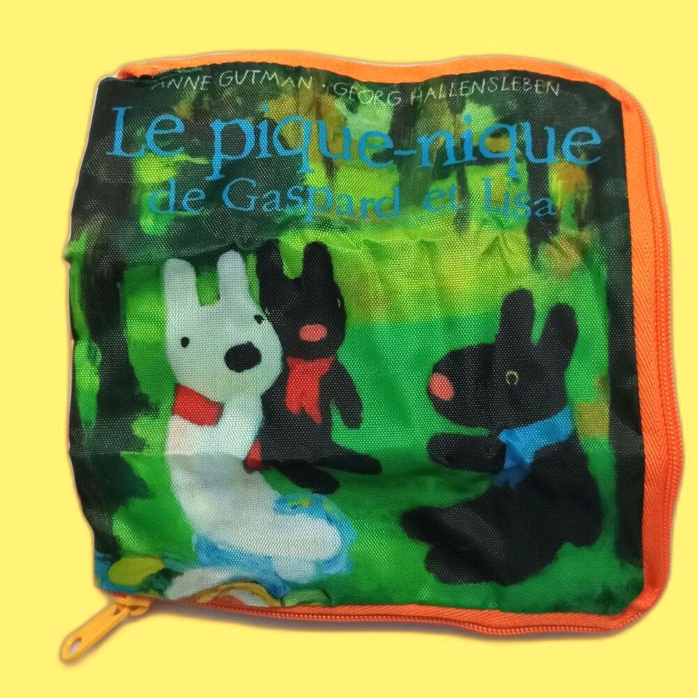 Gaspard et Lisa picture book pouch